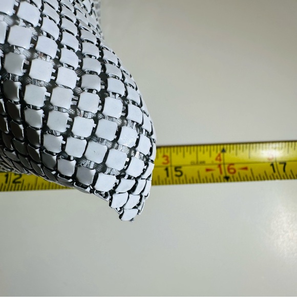 Big beautiful, gently loved white chain, male handbag gold accents strap by J Lo - Picture 9 of 9